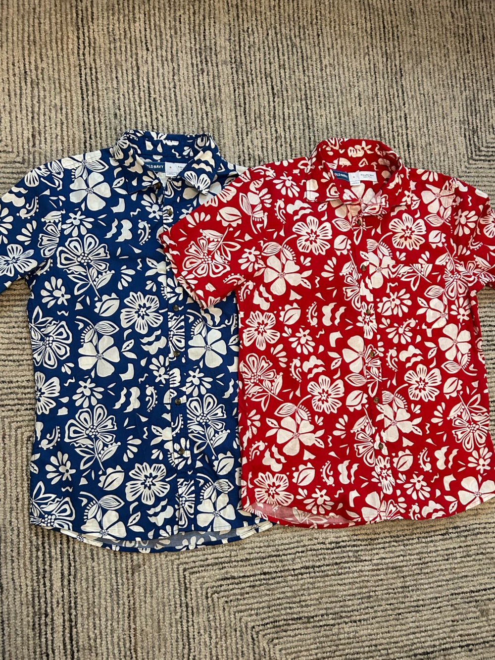 Old Navy Pair of Floral Hawaiian Button-Up Shirts Everyday Shirt Tropical